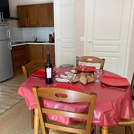 Beautiful 2-floor In Dore With Free Parking